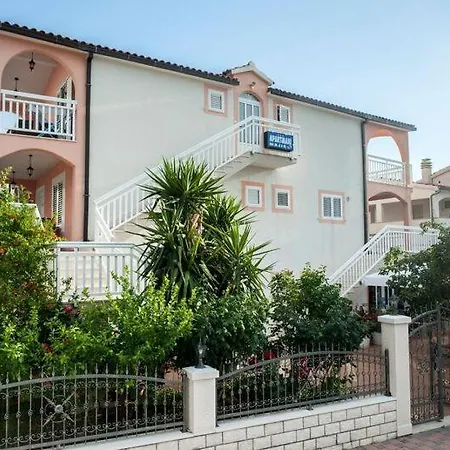 Apartament Majic *